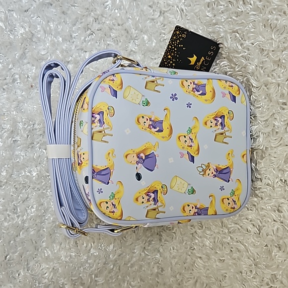 NWT Loungefly Tangled Rapunzel crossbody camera bag - Picture 10 of 12